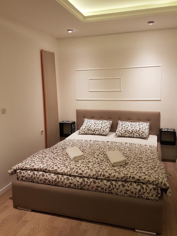 Mika Apartment *